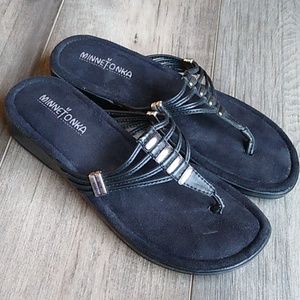 Minnetonka Black Leather Embellished Sandals / Flip Flops Size 8